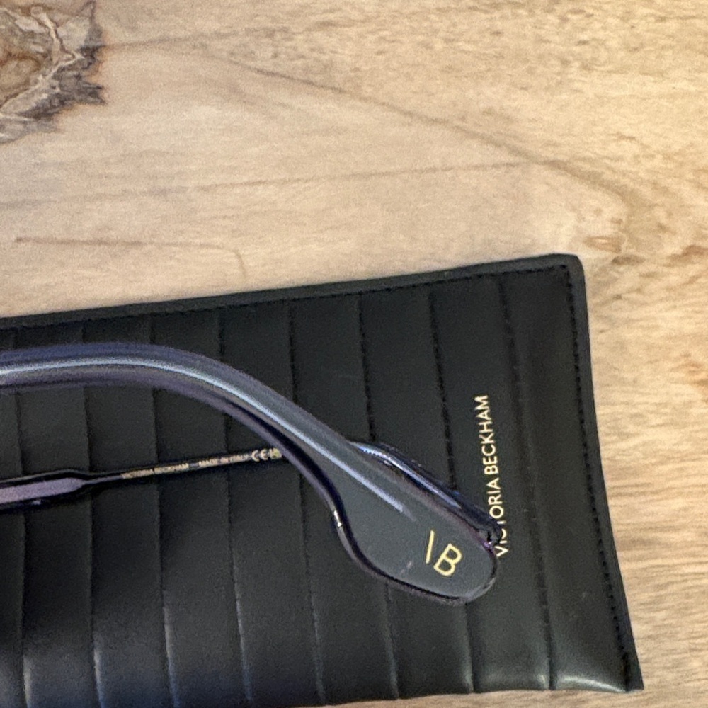 Victoria Beckham Dark Blue Sunglasses - Picture 7 of 11